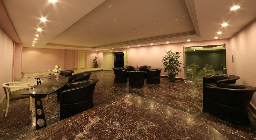 L'Etoile Beach Hotel