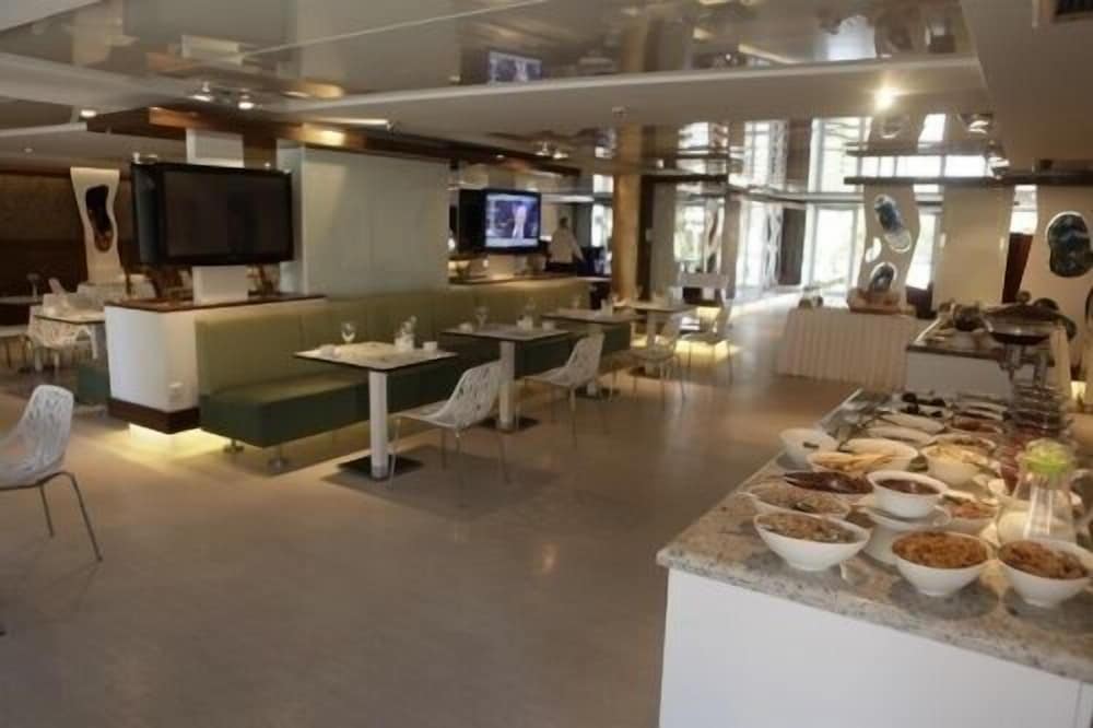 No 19 Boutique Hotel