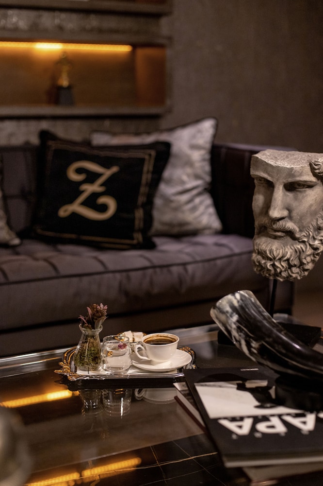 The New Hotel Zeybek