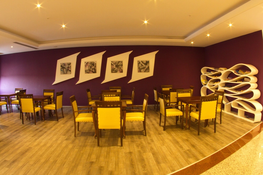 Green Nature Resort & Spa