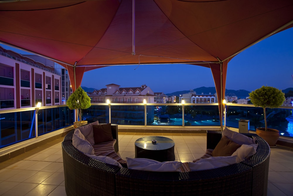 Green Nature Resort & Spa