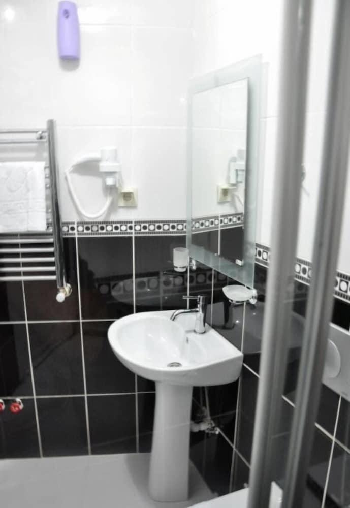 Asparagus Hotel Suits Old City