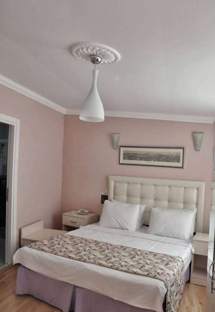 Asparagus Hotel Suits Old City