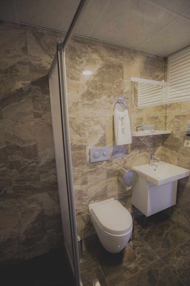 Royal Inci Airport Hotel