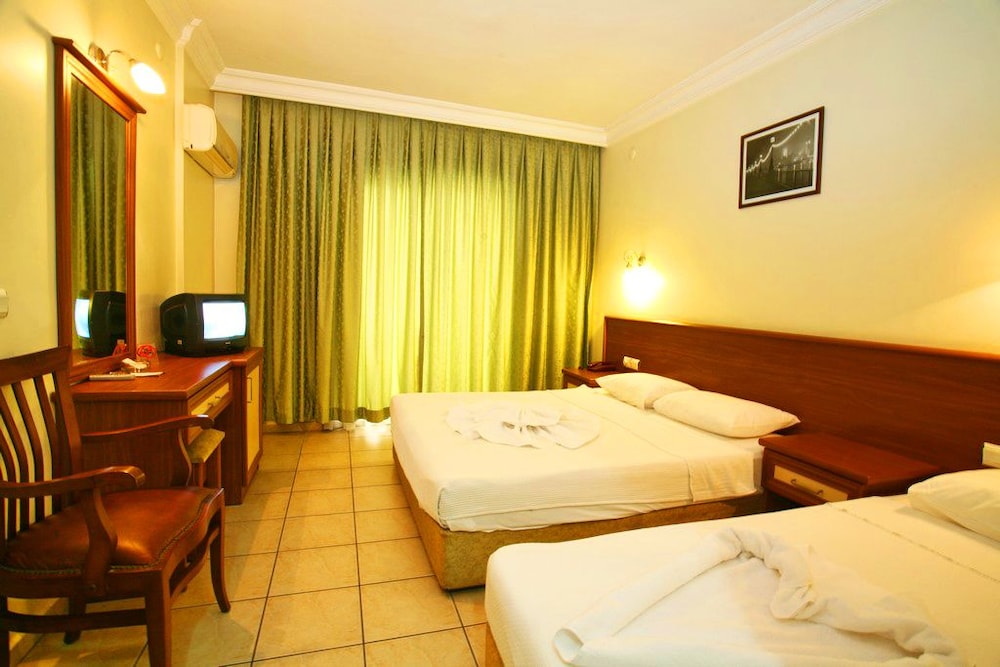 Alanya Beach Hotel