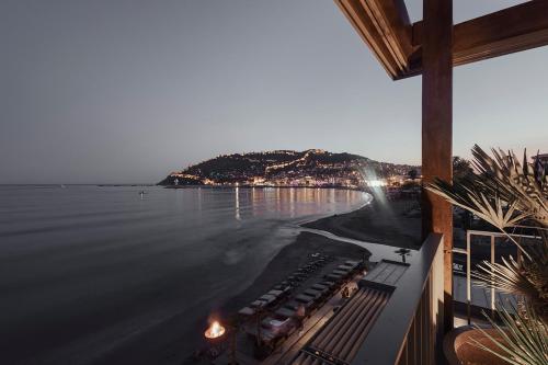 En Vie Beach Boutique Hotel