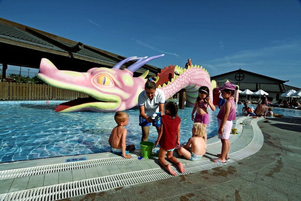 Limak Lara Deluxe Hotel & Resort