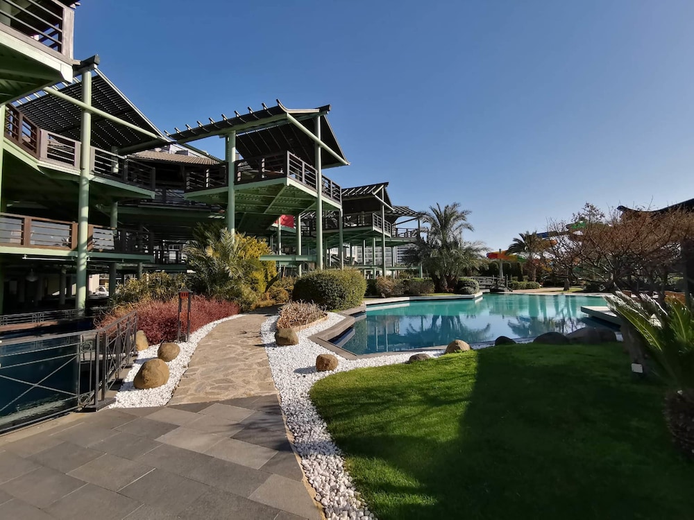 Limak Lara Deluxe Hotel & Resort