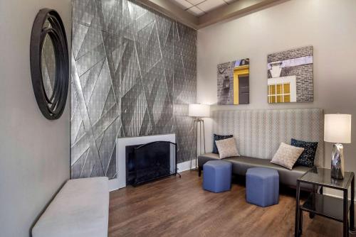 Best Western Plus Philadelphia Airport South at Widener University