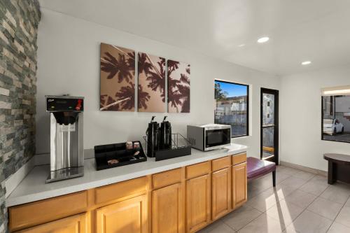 Red Roof Inn Los Angeles - Bellflower