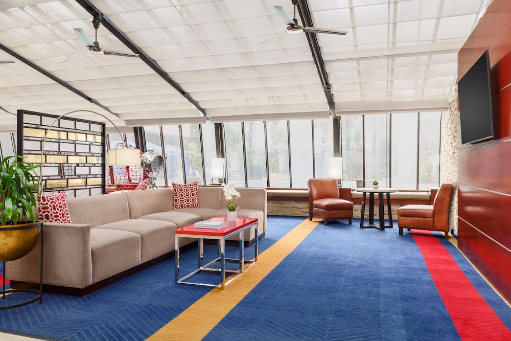 Four Points by Sheraton Los Angeles International Airport