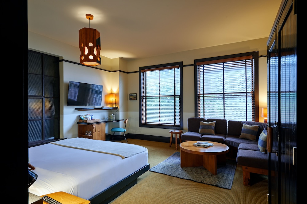 Freehand Los Angeles