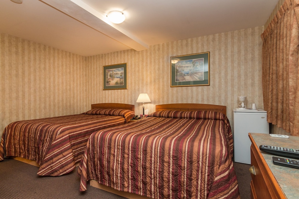 Canadas Best Value Inn Chinook Station
