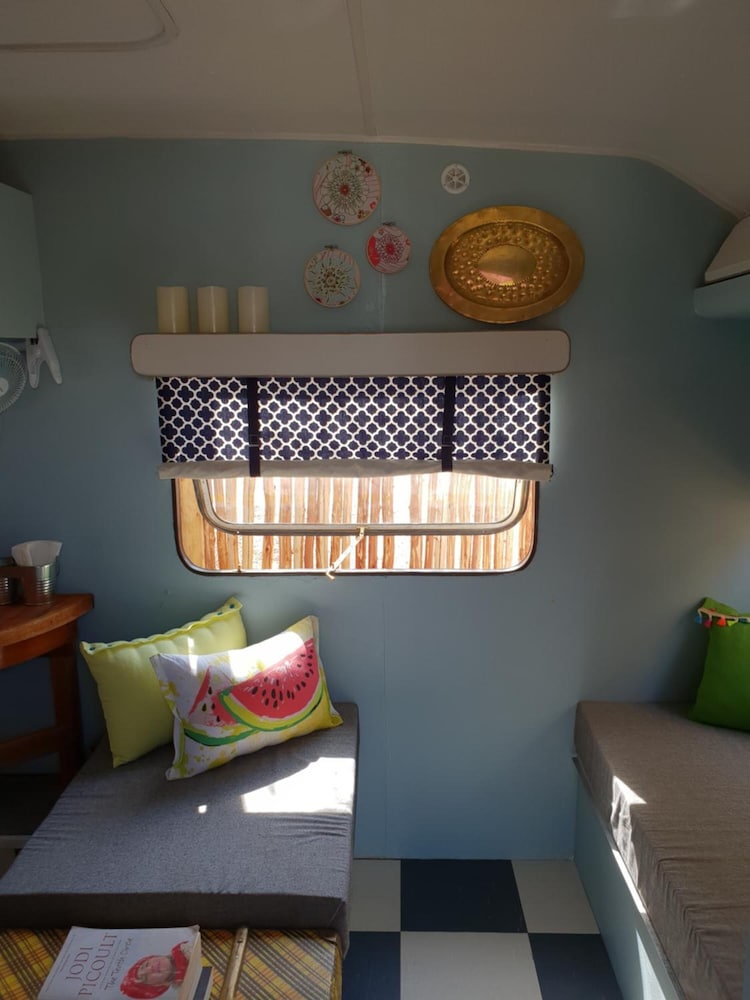 Oasis Shanti Backpackers