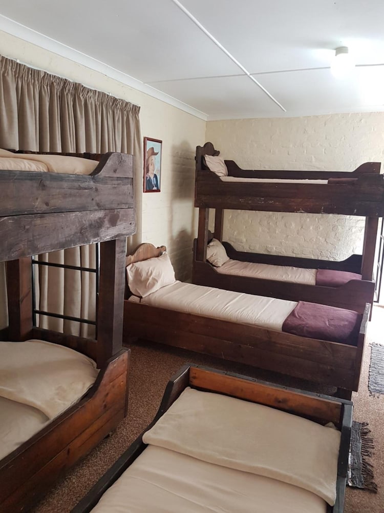 Oasis Shanti Backpackers