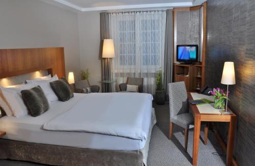 Top Cityline Hotel Eggers