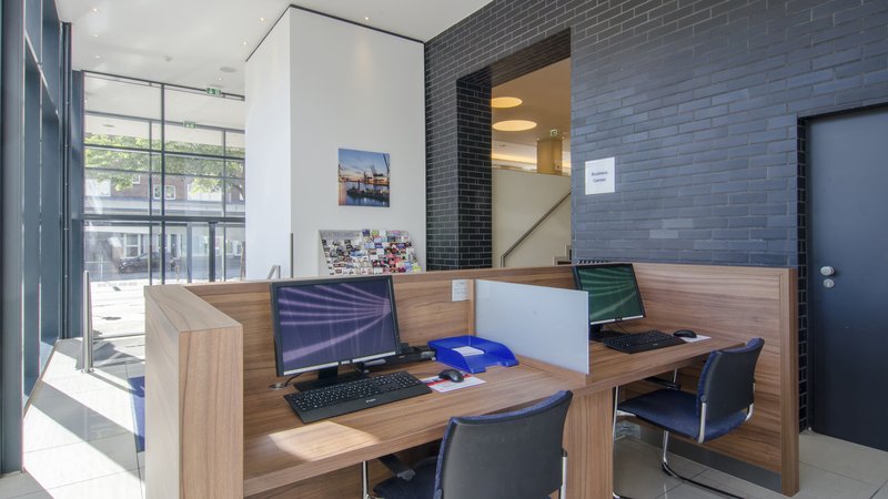 Premier Inn Hamburg City Alster Hotel