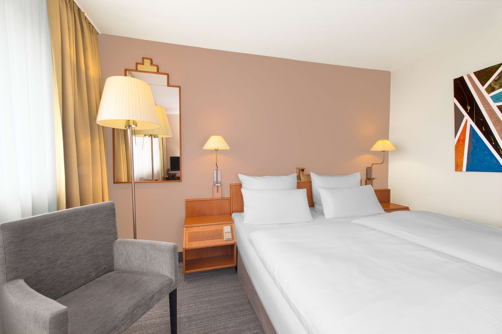Spark by Hilton Stuttgart Sindelfingen