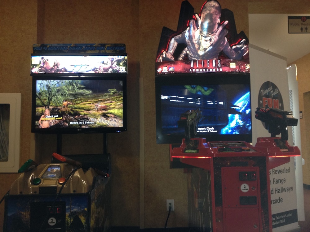 Ramada by Wyndham Niagara Falls/Fallsview