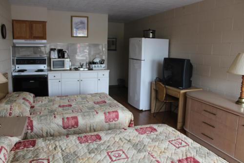 Ritz Inn Niagara And Wedding Chapel