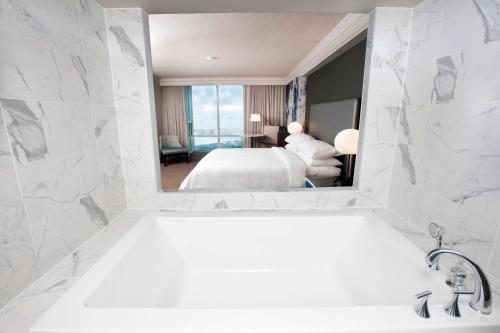 Marriott on the Falls