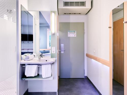 B&B HOTEL Köln-Marsdorf