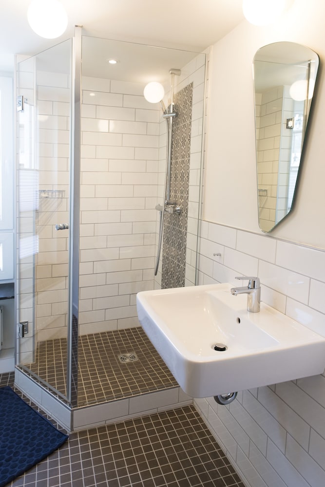 Koncept Hotel zum kostbaren Blut