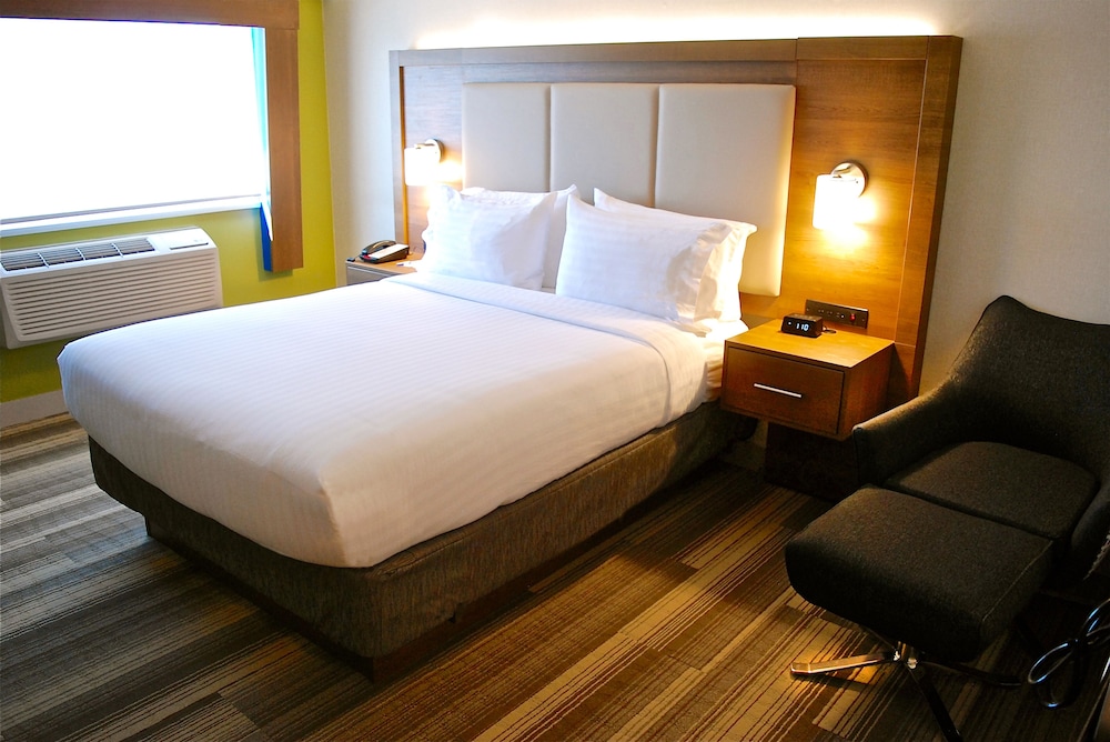 Holiday Inn Express Vancouver Airport - Richmond