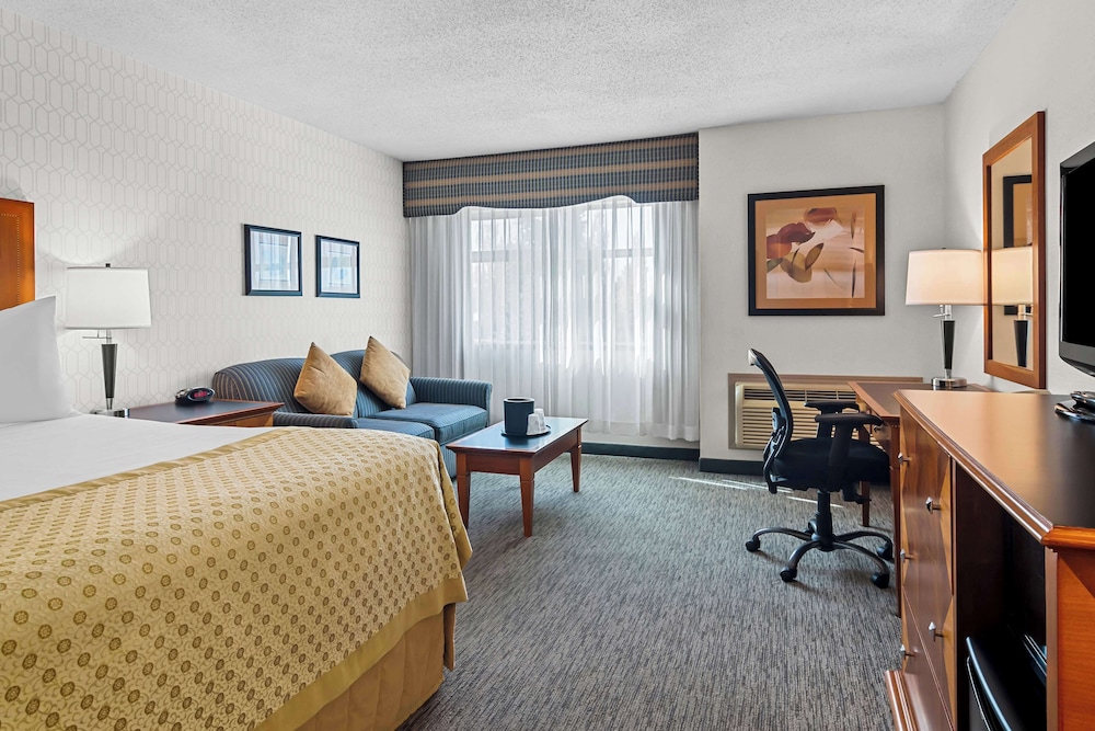 Best Western Plus Langley Inn