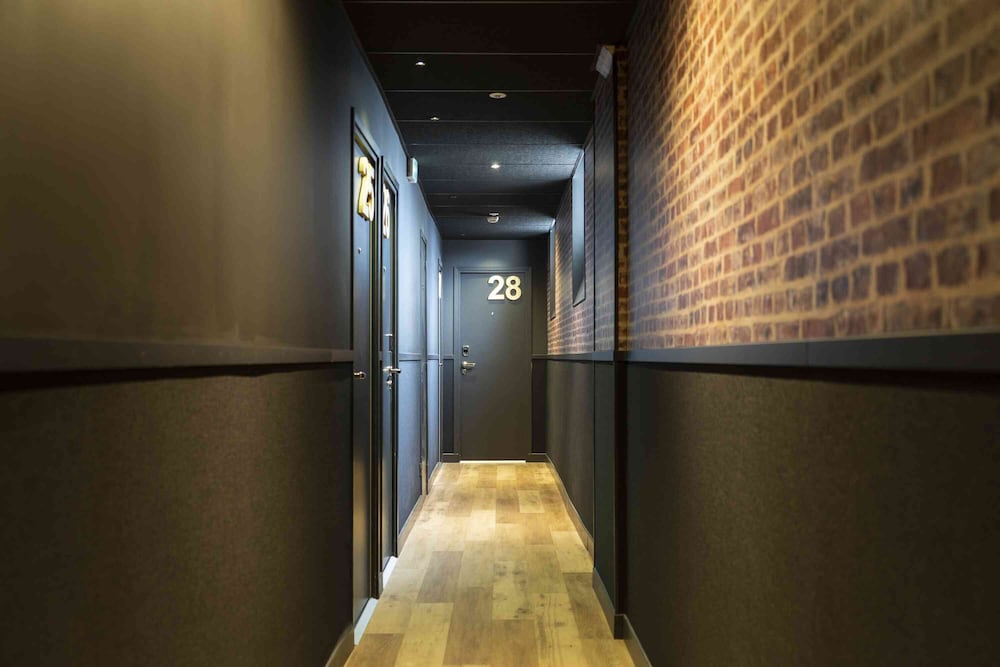 Hôtel Terminus Paris La Défense