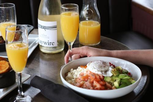 Best Western Plus Sands Hotel