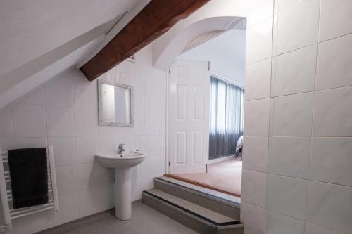 Pickering Park Hotel