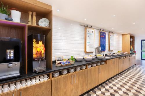 Holiday Inn Express Strathclyde Park M74, Jct. 5