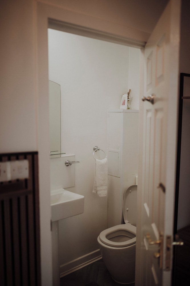 16 Pilrig Guest House