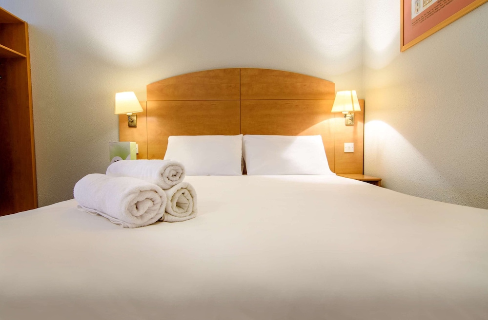 Travelodge Liverpool Central Queens Dock and Arena