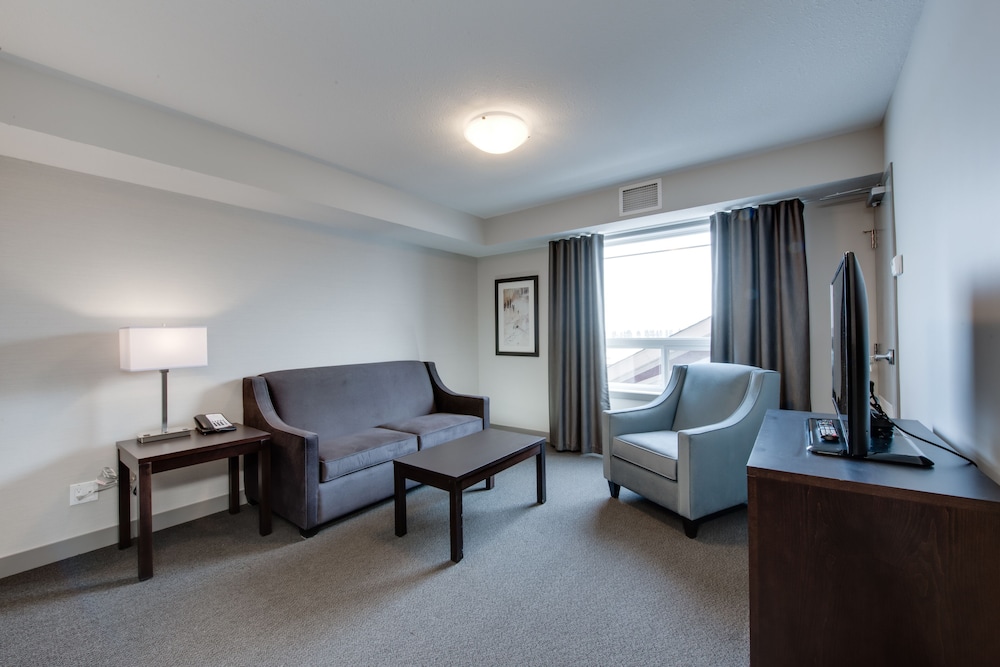 Ramada by Wyndham Grassland