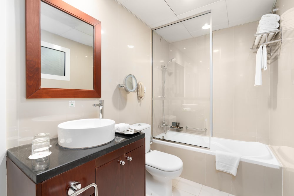 Golden Sands Hotel & Residences