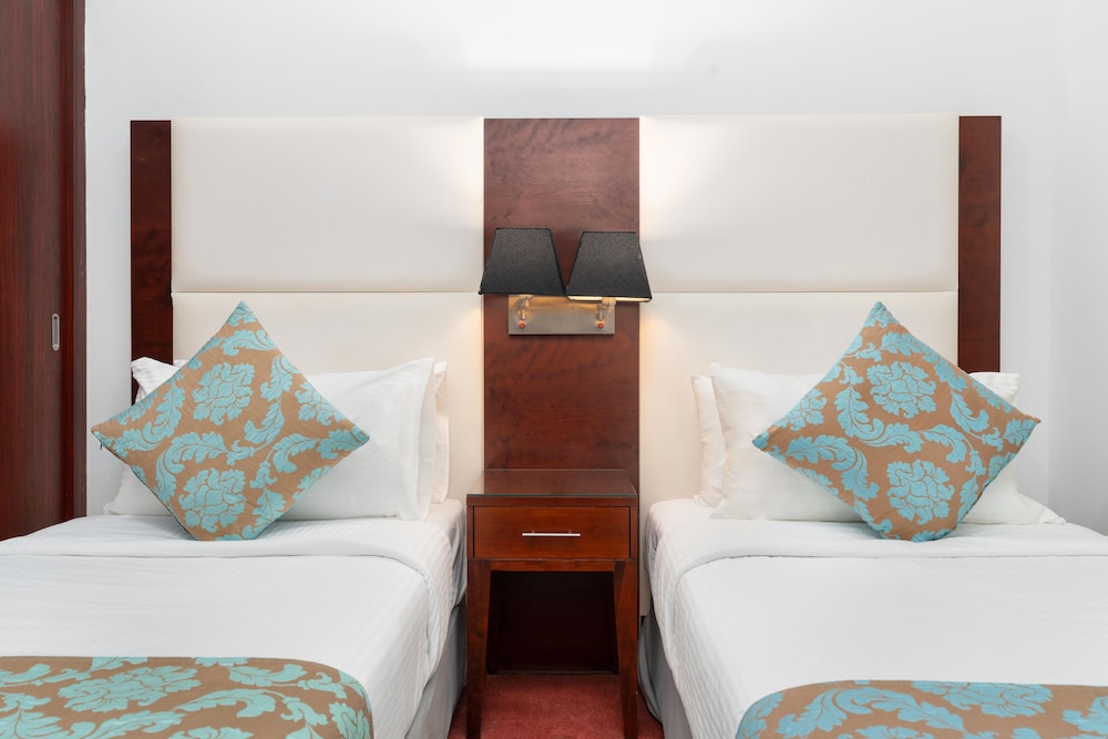 Golden Sands Hotel & Residences