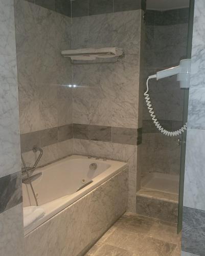 Tower Genova Airport - Hotel & Conference Center