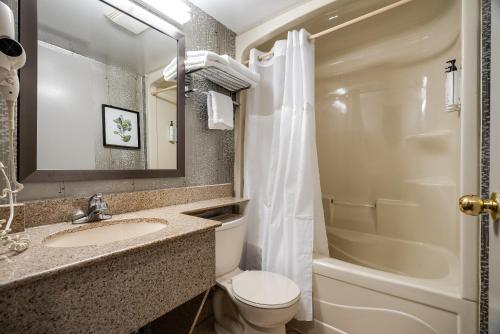 Monte Carlo Inn Toronto West