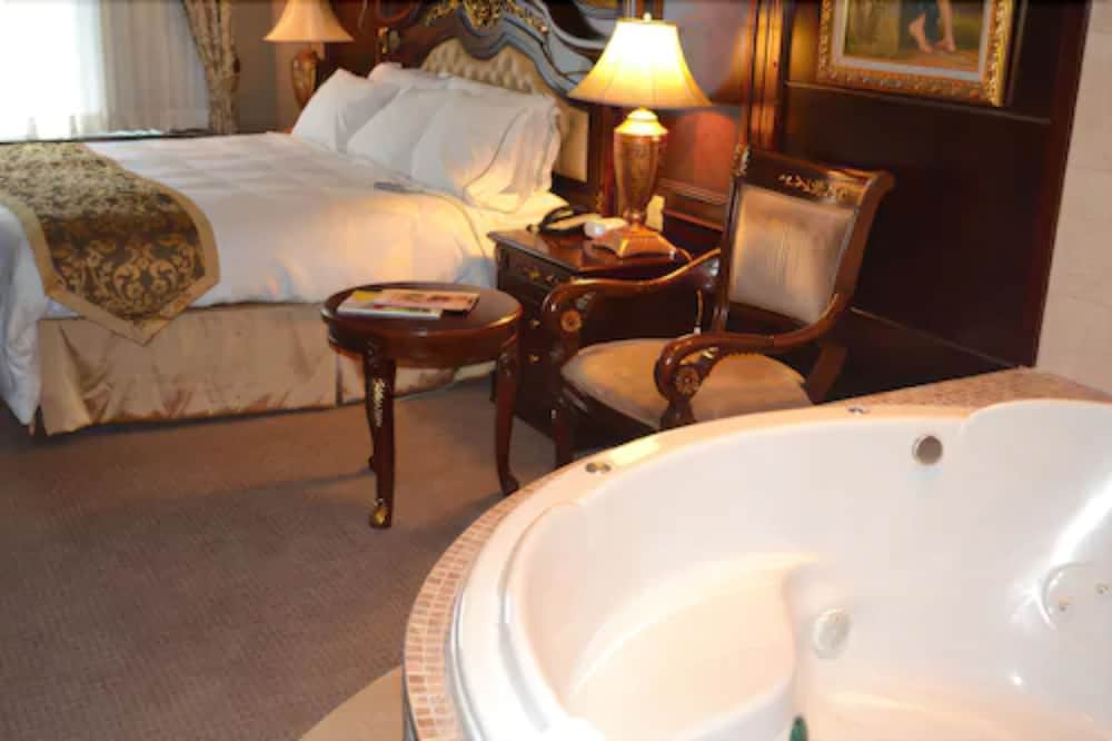 Radisson Toronto Airport West