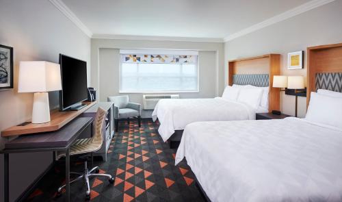 Holiday Inn Hotel & Suites Oakville @ Bronte