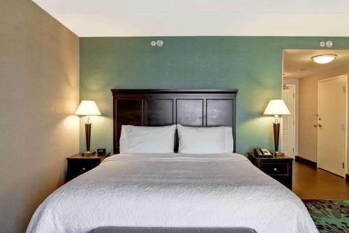 Hampton Inn by Hilton Toronto Airport Corporate Centre