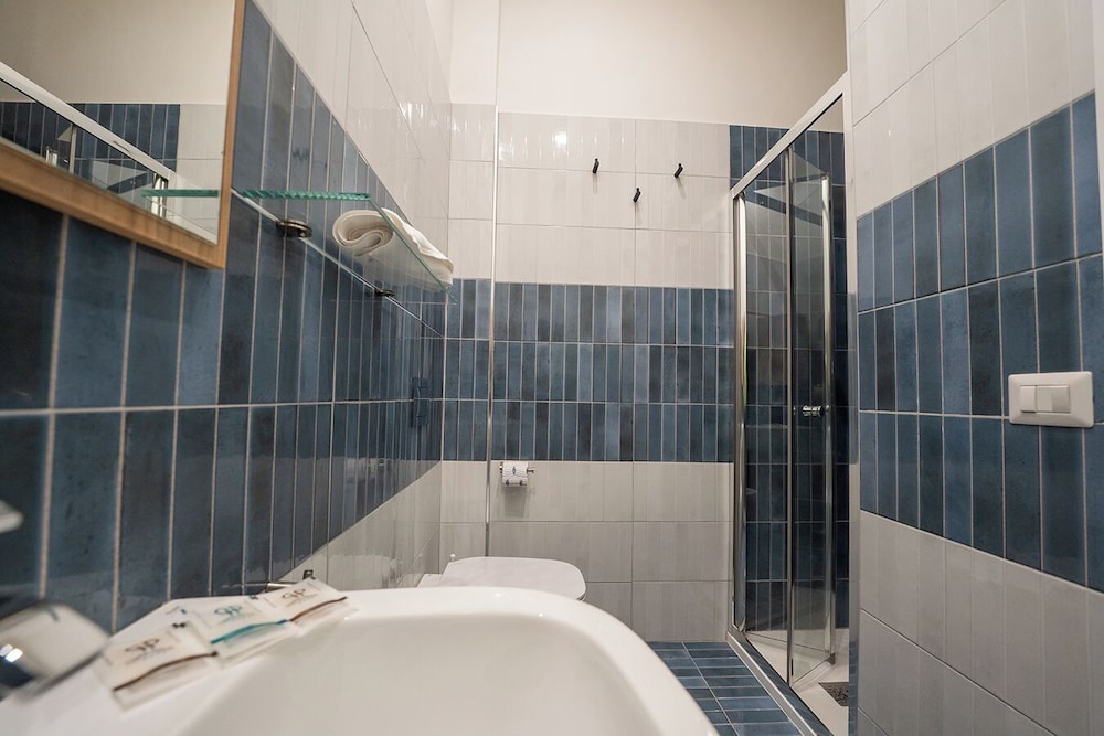 B&B Le 4 Stagioni Dante’s Suites