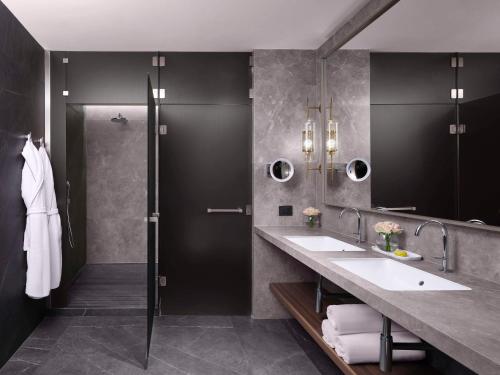 Anantara Palazzo Naiadi Rome Hotel