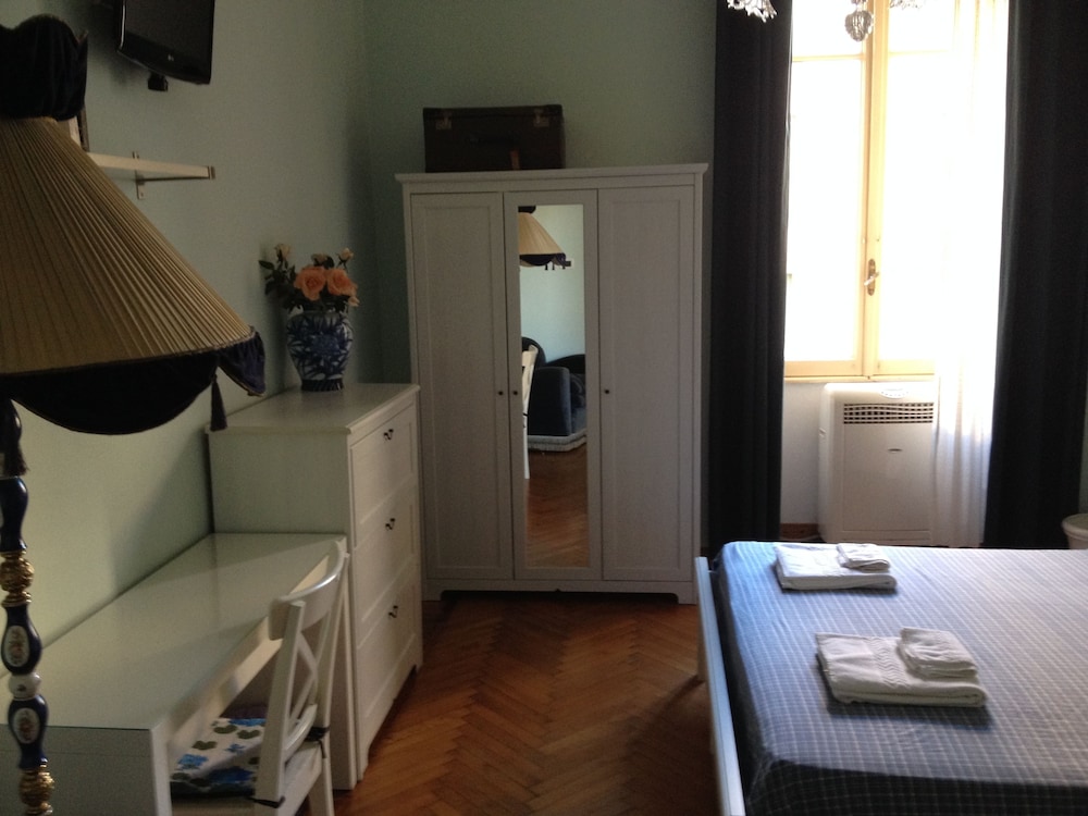 Colazione Al Vaticano