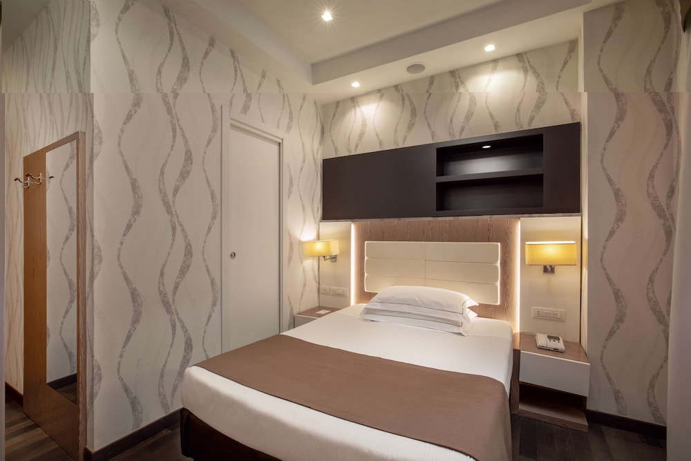 Hotel Diana Roof Garden