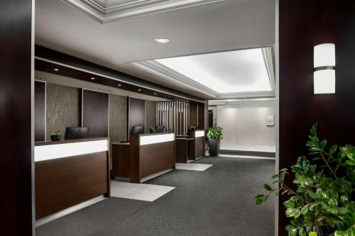 Sheraton Montreal Airport Hotel