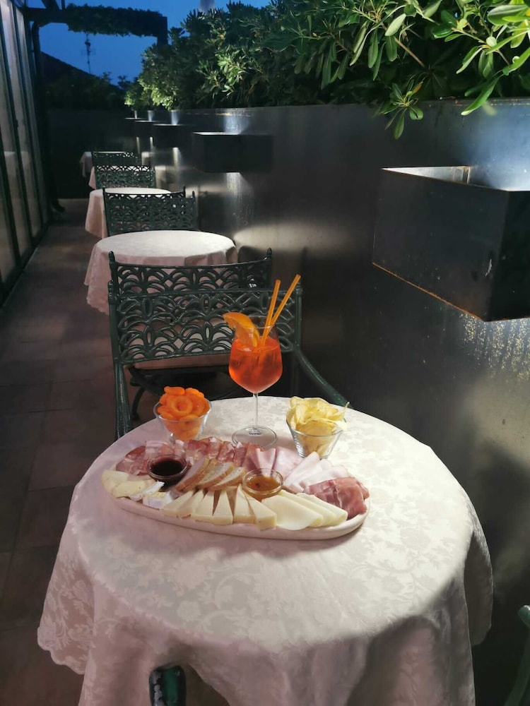 Palladium Palace Hotel