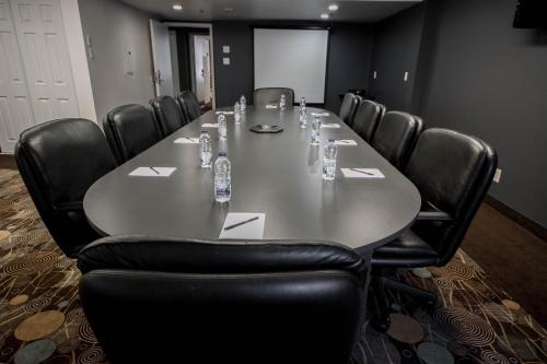 Hotel Faubourg Montreal